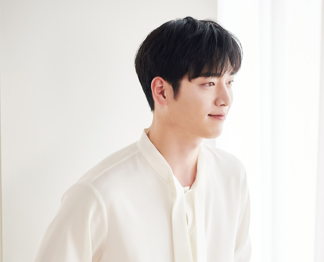 서강준 슬라이드 이미지1